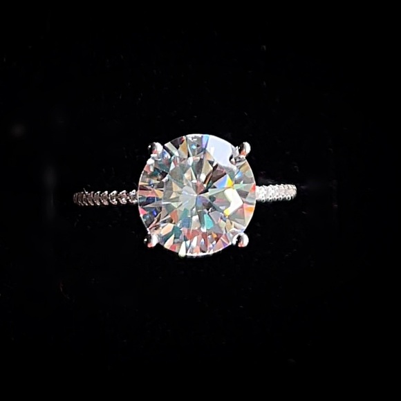 3Ct Zircon Sterling Silver Ring! VIDEO AVAILABLE! - Picture 4 of 11